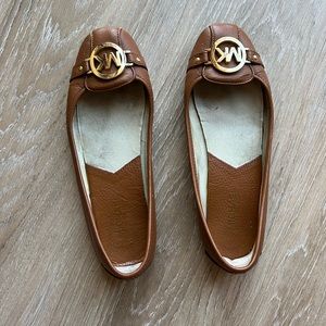 Michael Kors Tan Flats Size 8